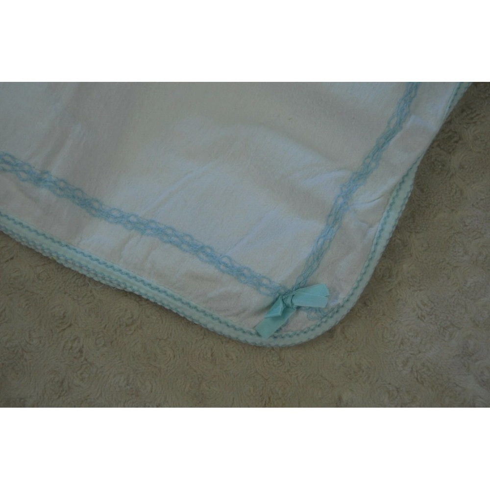 Vintage Stork Craft Baby Blanket Blue Edge Trim White Flannel Bow